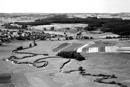 Schwarzweißfoto: Rainau-Schwabsberg, Luftbild aus dem Jahr 1966.