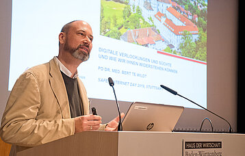 PD Dr. Bert te Wildt beim Safer Internet Day 2019