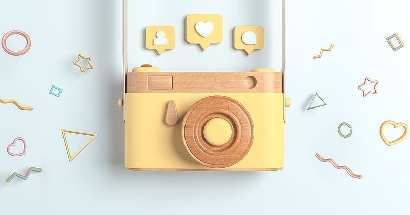 Kamera mit Instagram-Symbolen