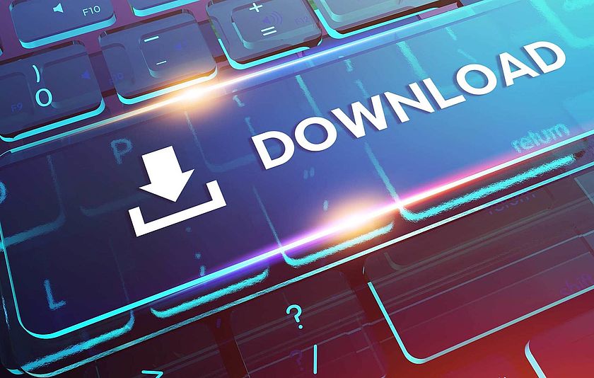 Tastatur mit Download-Schriftzug und Download-Zeichen