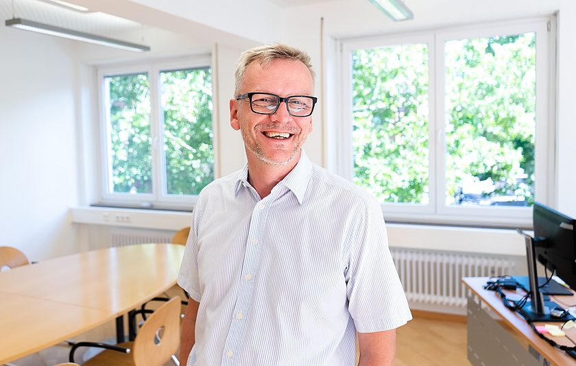 LMZ-Direktor Michael Zieher in seinem Büro LMZ-Direktor Michael Zieher in seinem Büro