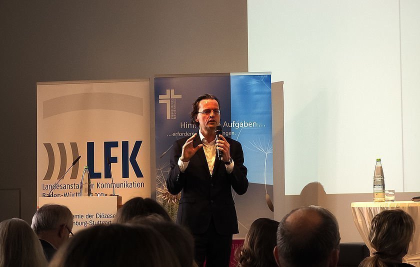 Redner Bernhard Pörksen bei den Stuttgarter Tagen 2019