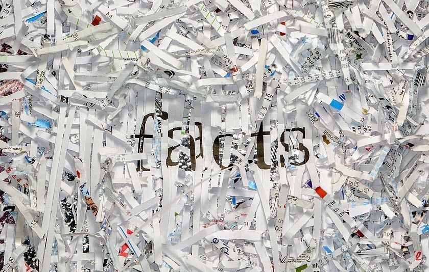 Zeitungsschnipsel Zeitungsschnipsel