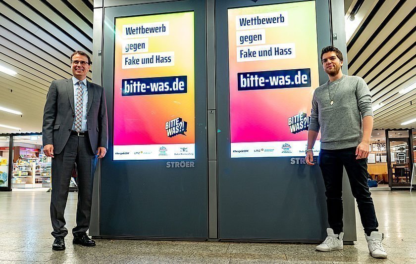Personen bei einer Veranstaltung der Kampagne Bitte was in der Klettpassage