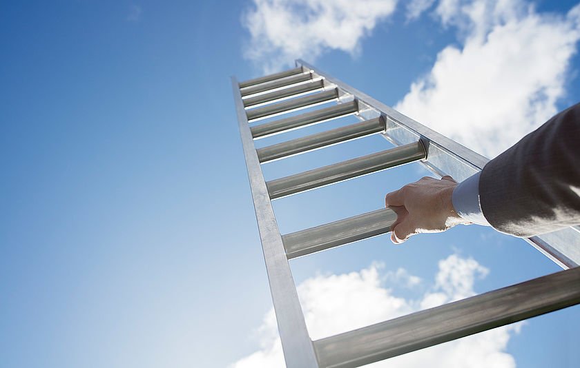 Ziele gesteckt: Die Leiter führt nach oben in den Himmel