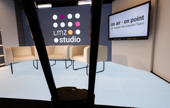 Aufnahmefläche mit LED Boden und LED Wand LMZ Studio
