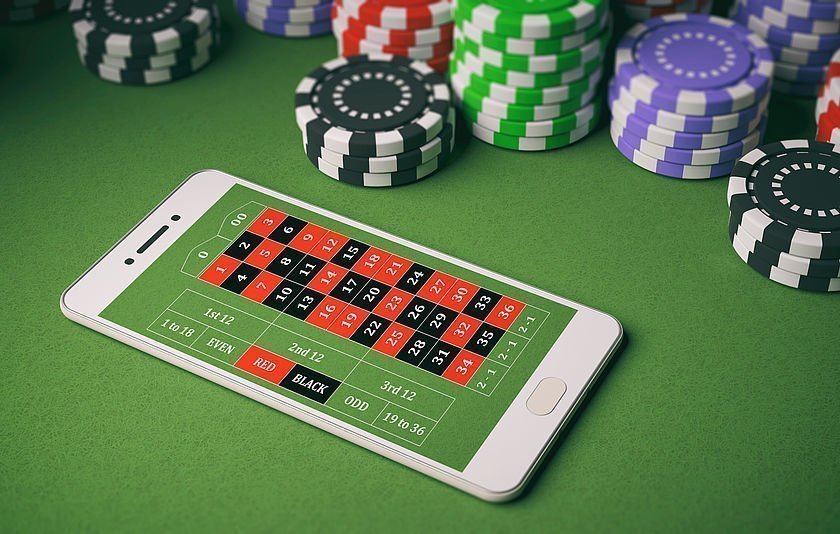 Pokertisch mit Smartphone Pokertisch mit Smartphone