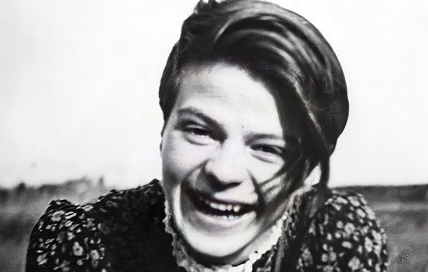 Sophie Scholl 1942 in Blumberg (restored)